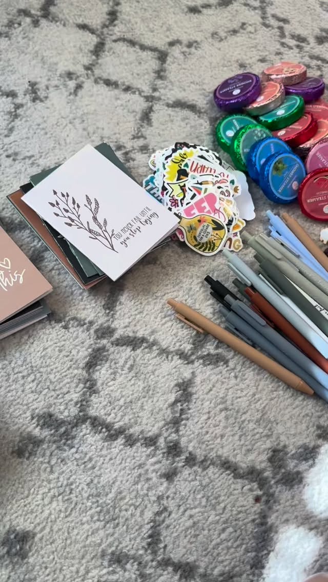 Happy mail time! Over the last 8 weeks I’ve been blessed to welcome 9 new women to my team. Women who said “yes”
To something new. Some were nervous… some were excited… but all were welcomed with open arms to a community that will support them on their new adventure. And it’s about to get fun. #permanentjewelrybusiness #permalinx #bloomingincarolina