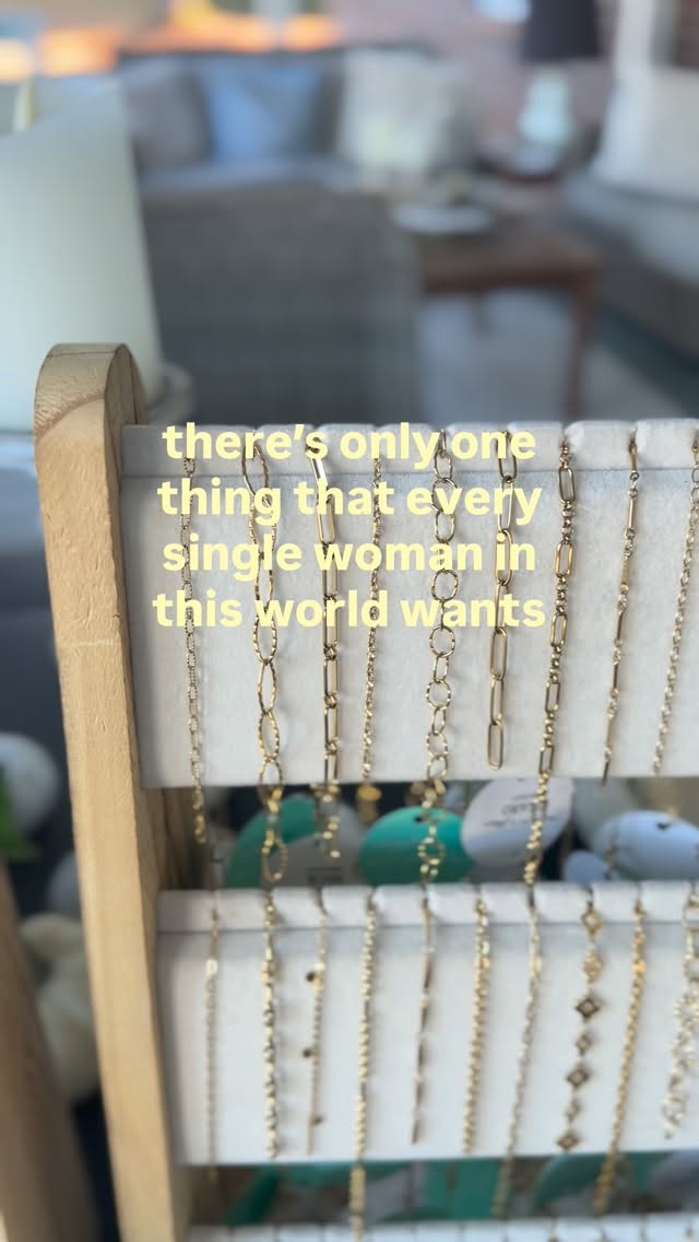 Permalinx bracelets… people want it and we have it! And just look at the options! #permanentjewelry #permalinx